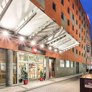 3* מלון Ibis Mala Strana