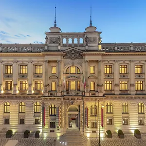 Nh Collection Carlo Iv ***** Prága