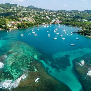 Hotel Blue Lagoon And Marina Ltd ****